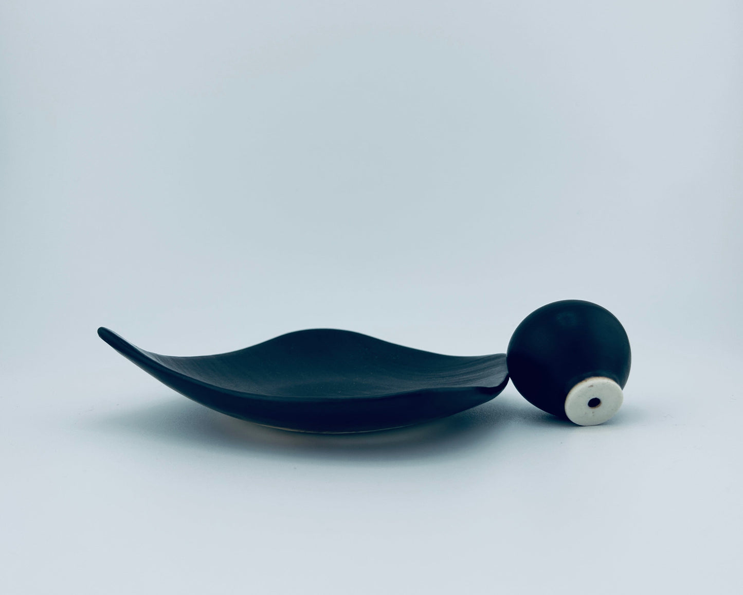 Moon Jar Incense Holder in Black - Inspired by Korean Heritage