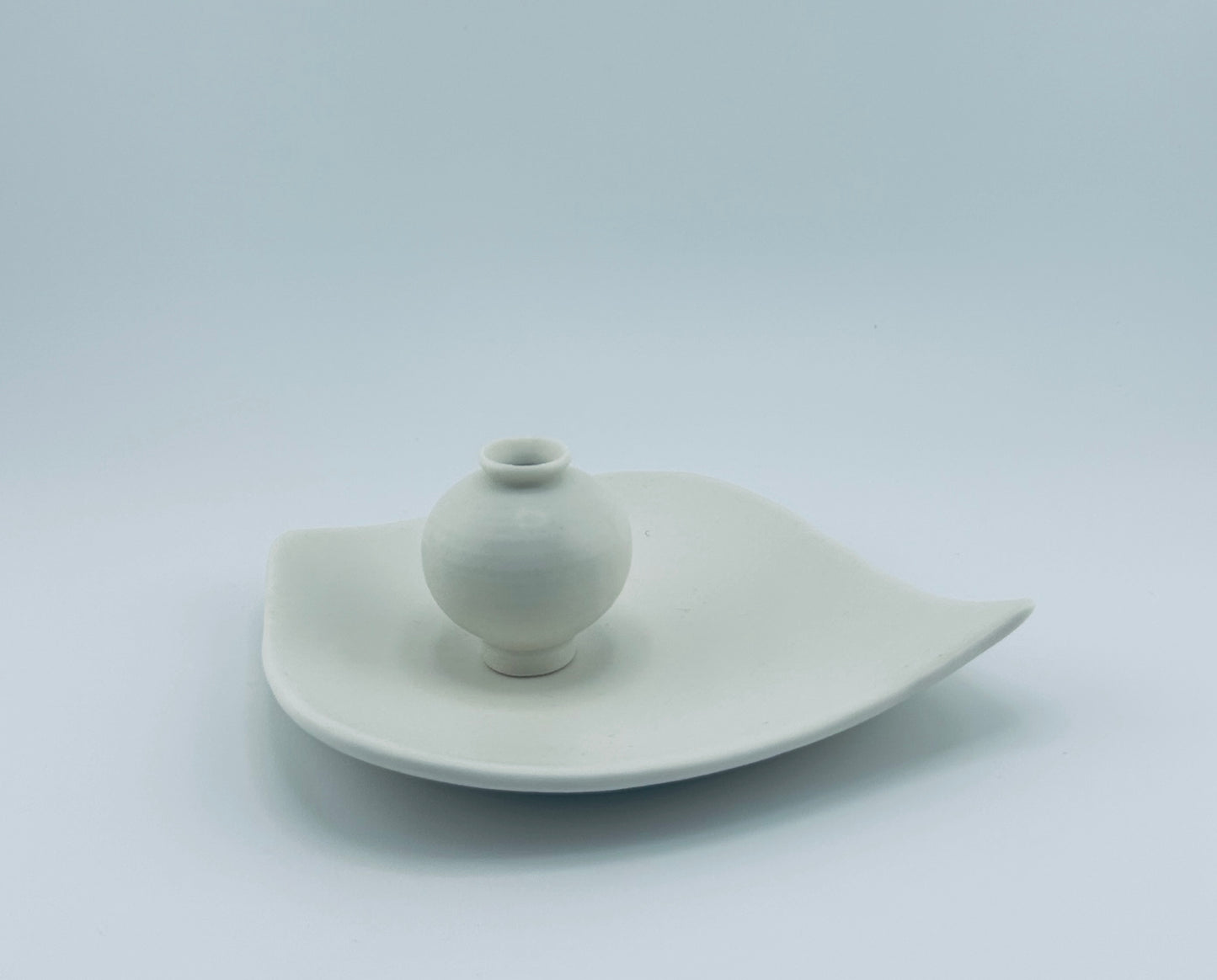 Moon Jar Incense Holder in White & Incense Stick Set