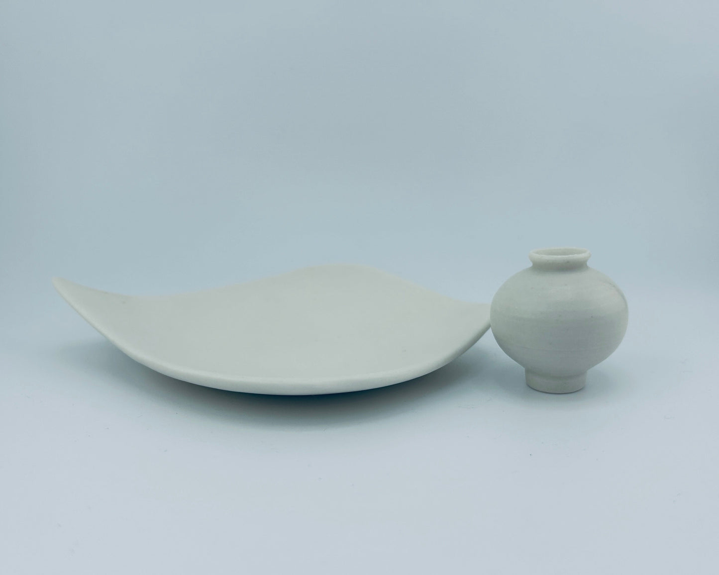 Moon Jar Incense Holder in White - Inspired by Korean Heritage
